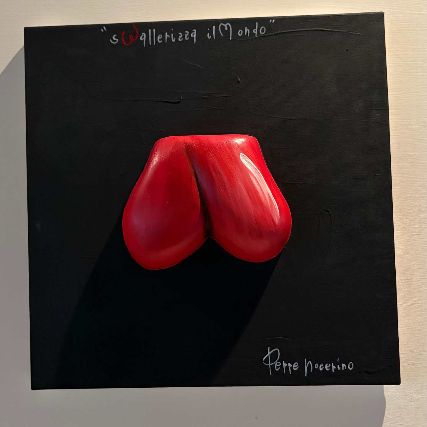 QUADRO SCULTOREO SU FONDO NERO "WALLERA INTORNO”